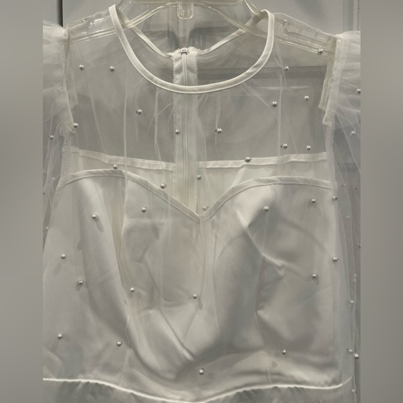 Woman’s White Jumpsuit w/ Tulle Sleeves with Pearls.Wide Leg. Size:Medium NWOT - Picture 3 of 16